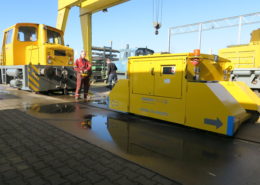 road-rail vehicle